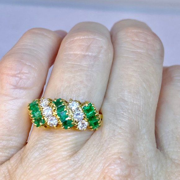 Vintage 18K Yellow Gold Emerald & Diamond Band Ring